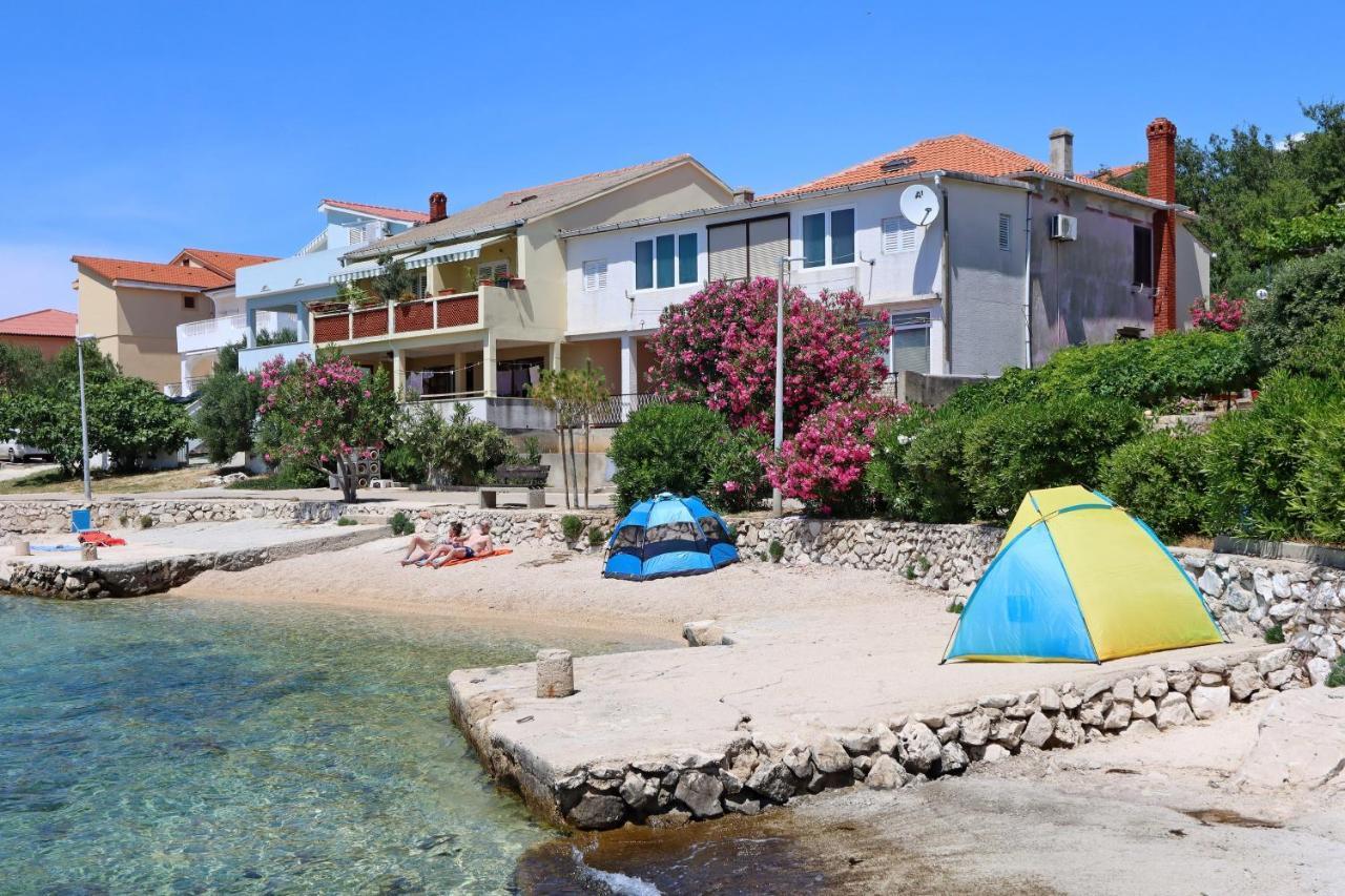 Apartments With A Parking Space Mandre, Pag - 6405 Kolan Exterior photo